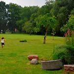 Appartement Scheunenloft Usedom-4, Grosszuegige Familienoase, Hunde-freundlich Mit Riesigem Garten *