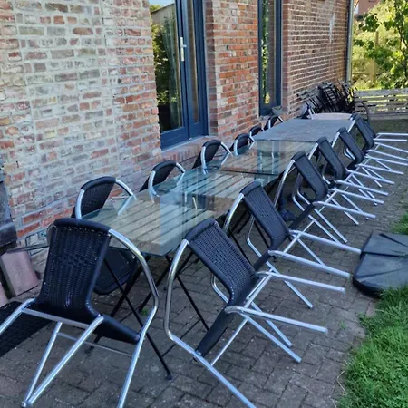 Apartmán Scheunenloft Usedom-4, Grosszuegige Familienoase, Hunde-freundlich Mit Riesigem Garten *