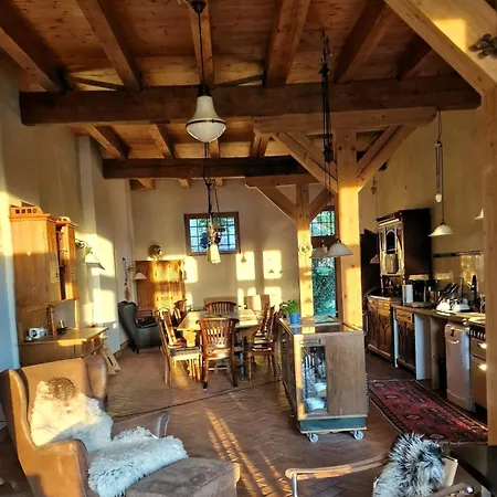 Apartmán Scheunenloft Usedom-4, Grosszuegige Familienoase, Hunde-freundlich Mit Riesigem Garten