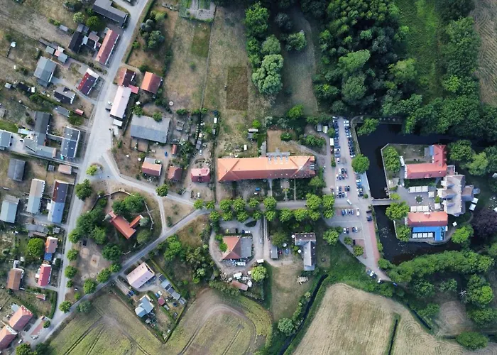 Scheunenloft Usedom-4, Grosszuegige Familienoase, Hunde-freundlich Mit Riesigem Garten *
